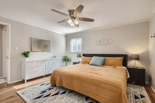 Group Getaway in Denver- 5 Bedrooms - Bright & Spacious