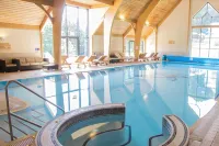 voco LYTHE HILL HOTEL & SPA by IHG - piscina