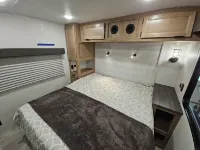 NEW 2024 Timberwolf 2-3 bed destination home on Bike trail in Boulder Junction - Parvekkeita