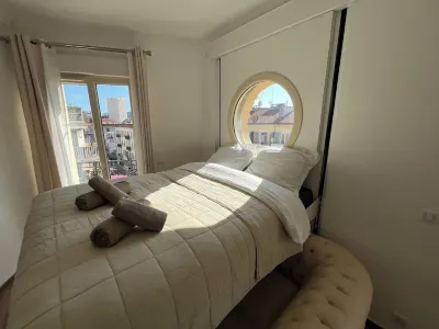 APARTMENT NICE CENTER, SNCF STATION, LOCAL MARKET