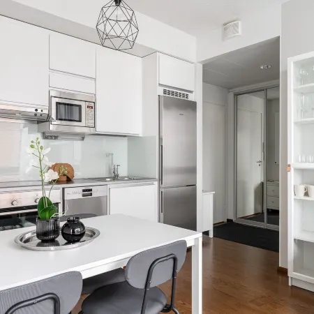 Modern Downtown 1Br Next to Lake Pyhäjärvi