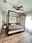 Charming 3-bedroom 2 bathroom  house in Terrell with WiFi and AC - 3-Star