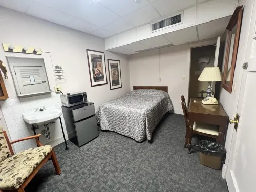 Canfield Hotel Hotels in Dubuque