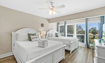 Bay Point Golf Villas by PHG