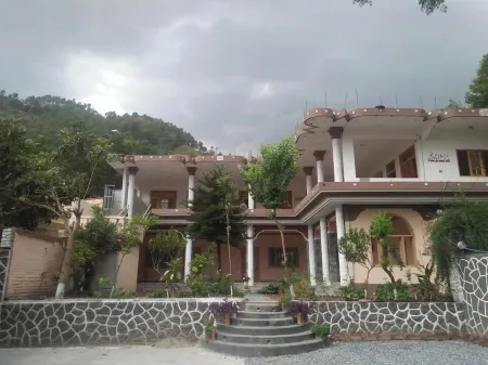 Blue Bell Hotel and Restaurant Balakot