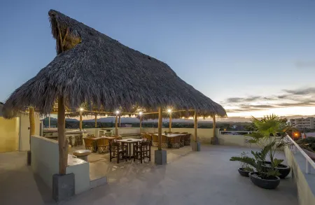 Punto Mita Eco Surf Suites & Café