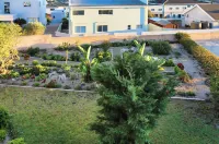 Sa-Ais, Langebaan, 6-Sleeper