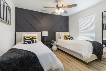 Park Place, Bastrop Beauty