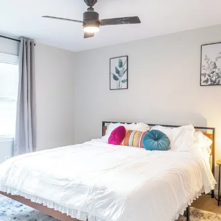 Charming 4-bedroom house with AC and WiFi in Winston-Salem