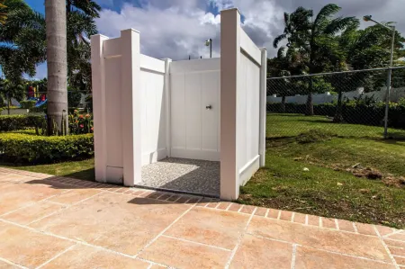 Serenity Retreat Villa Drax Hall