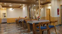 Vivaan Regency Hotels in Shallin