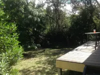 Cosy Beachside Cottage Hotels near Fishermans Jetty Reserve