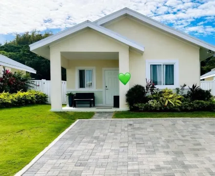 Paradise Oasis at Oceanpointe (btw Montego Bay and  Negril)