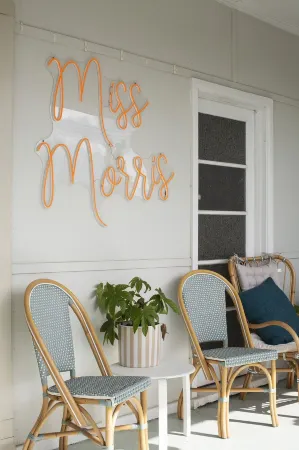 Charming Beach House - Beachfront - Walking distance to Village