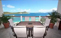 Luxury 2-bedroom villa - Award Winning - Best Views on the Island - 3 AC Units
