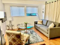 Pacific Northwest Living Guest House - 1 Bedroom + Loft with Queen Bed
