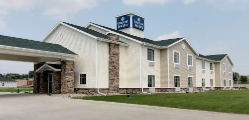 Cobblestone Inn & Suites - Linton Hotels in Linton