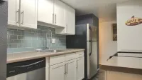 Charming 2-bedroom 1Bath Jack and Jill condo with WiFi, AC in wonderful Phoenix