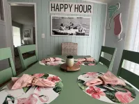 Fancy, Fabulous Flamingo Vibes !! Hotels in Stump Sound
