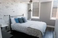 Berklee Suites of Stratford- Private 2 Bedroom Suite - Homestays