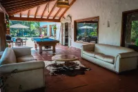 La Hacienda Colonial Pool and Great View Hotels in Retiro