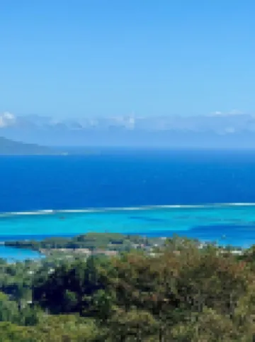 Accommodation Tahiti Punaauia Confort with Swimming Pool Hotels in Punaauia