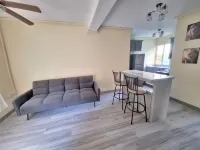 Ackee Green Rental - 2 bedrooms/5 mins from Beach/Shopping Malls/Street Party