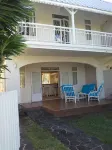 Charming 3 bedroom villa with pool, only 4 minutes walk to the beach
