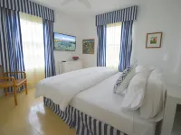 Superb 2 Bedroom/2 Bath Beachfront Condo in Tower Isle, Near Ocho Rios Hotels in Tower Isle