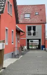 8P-Modern and newly renovated spacious apartment on two levels