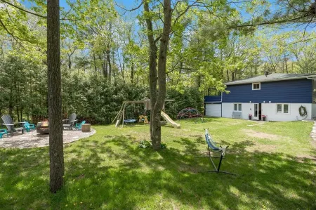 Cottage with Private Beach Access and Newly-Built Indoor Sauna #STRTT-2025-092