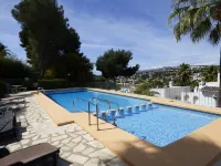Great Bungalow with Amazing View and Communal Pool