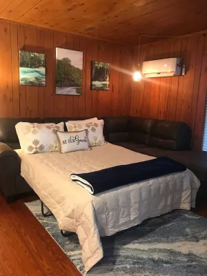Perfect River Retreat-located directly on the Withlacoochee River