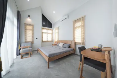 Pool Villa Nikom Pattana Hotels near Wat Chak Phak Kut