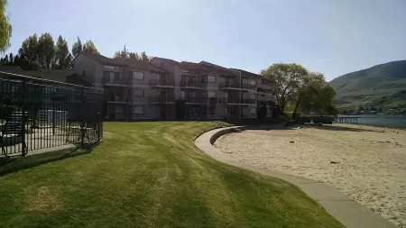 Spader Bay Condo with Private Beach NOW with Boat Mooring