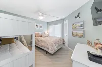 Snowbird! Beach Front Ocean View Condo Family Friendly + Pools/Hot Tub/Sauna