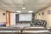 Huge  Cabin Epic Appalachian Views + Hot Tub/Sauna+Bar+Game room sleeps 16