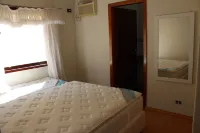 30 m from the beach with 8 rooms, 5 suites and swimming pool
