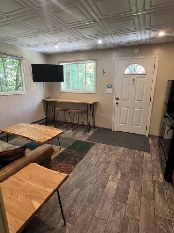 Walk to Everything in Ouray, ideal location! Air conditioner!