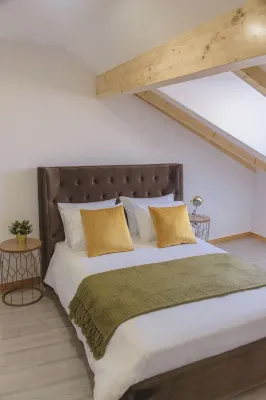 Living Coimbra Corpo de Deus, Two-Bedroom Apartment, AC, WIFI, Hotels in 