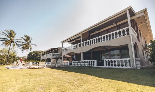 Amazing Beach Front Condo w/ Pool, Endless Beach, Flamingo/Potrero