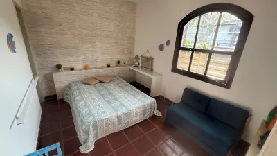 I rent a house in Praia do Lázaro Hotels in Praia do Lazaro