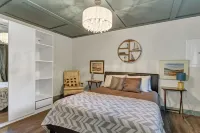 Charming Creekside Cottage in Nature with Historic Roots