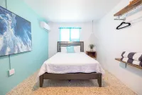 Waves & Chill 4 | Jobos Guest House Hotels in Isabela