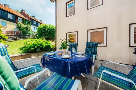 Feel-good holiday home for smaller groups in Sankt Andreasberg Отели в г. Санкт-Андреасберг