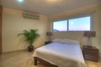 Farito Beachfront Penthouse, Surf & Paddle Board.