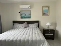 Modern Townhouse with beach/pool access which offers peace, quiet and relaxation