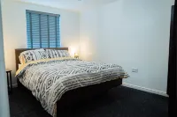 TWO BEDROOM LUXURY GROUND FLOOR APARTMENT.