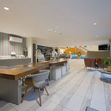 The Cove Hotel