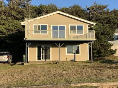 Sue's Dream with Beautiful Ocean Views Hôtels à proximité de : South Jetty Beach 3 Day Use